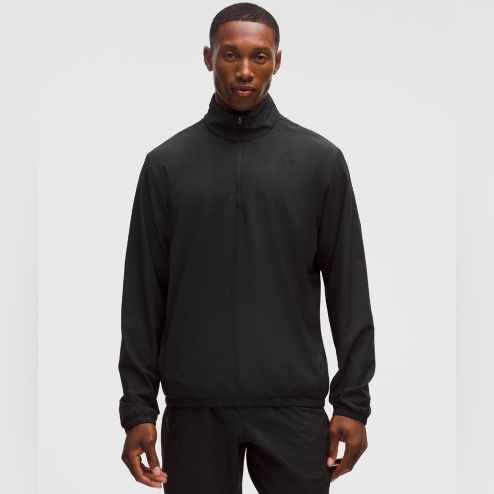 lululemon athletica Men’s Black Zeroed In Crinkle Texture Half Zip Jacket